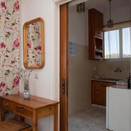Moyria House 3 *