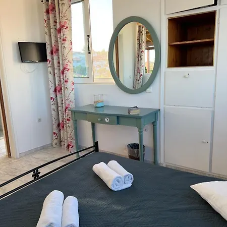 Moyria House 3 *